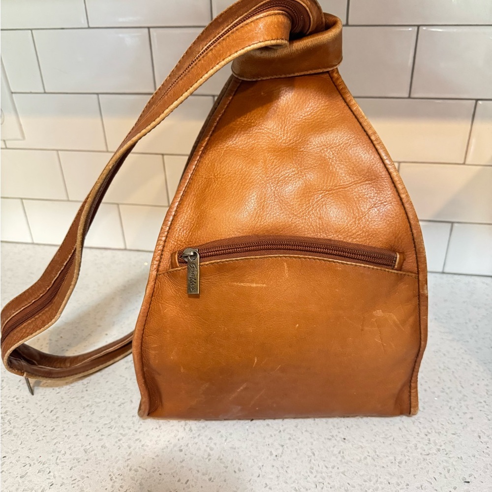 Graffeo Vintage Tan Leather Sling Bag